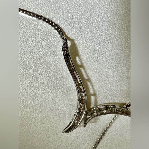 Ernest Jones white gold diamond necklace *matching earrings available* - Picture 8 of 10